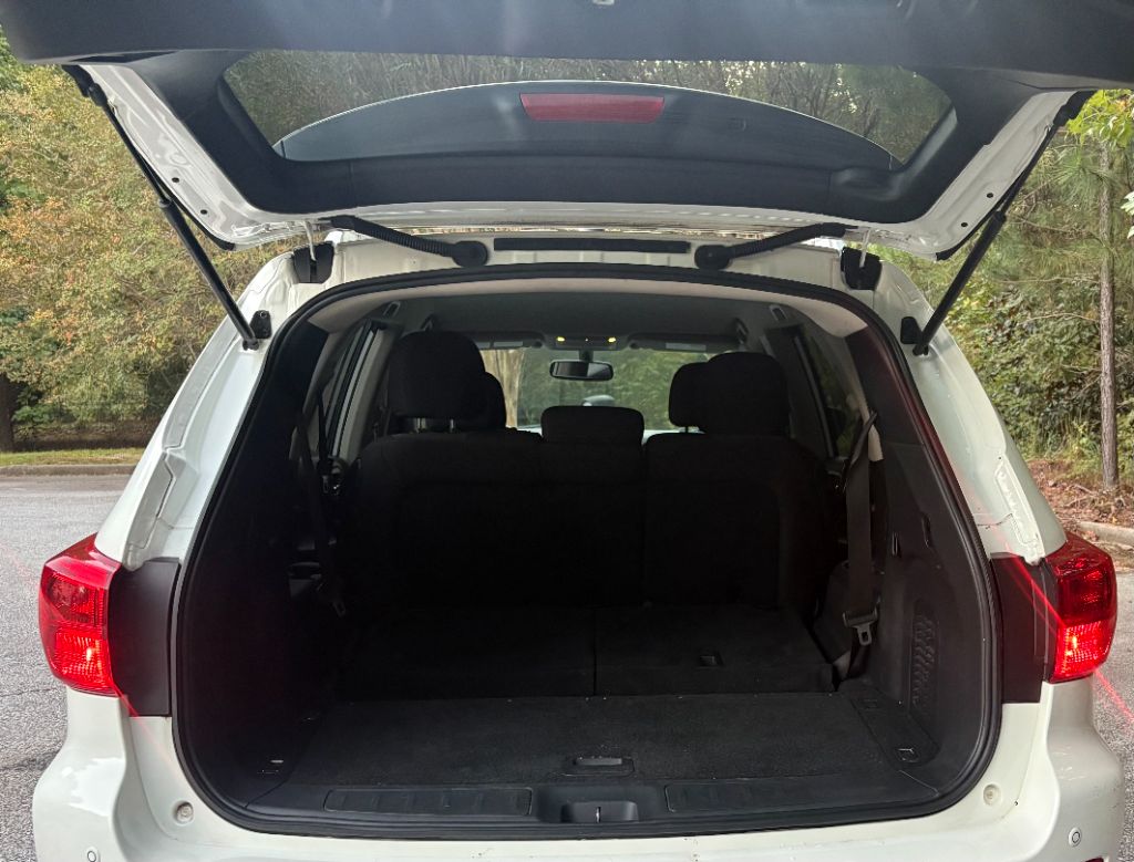 2018 Nissan Pathfinder SV - Photo 16